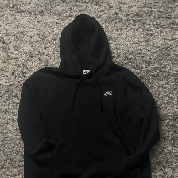 Nike Sportswear Club Fleece (Black) - Picture 1 of 3